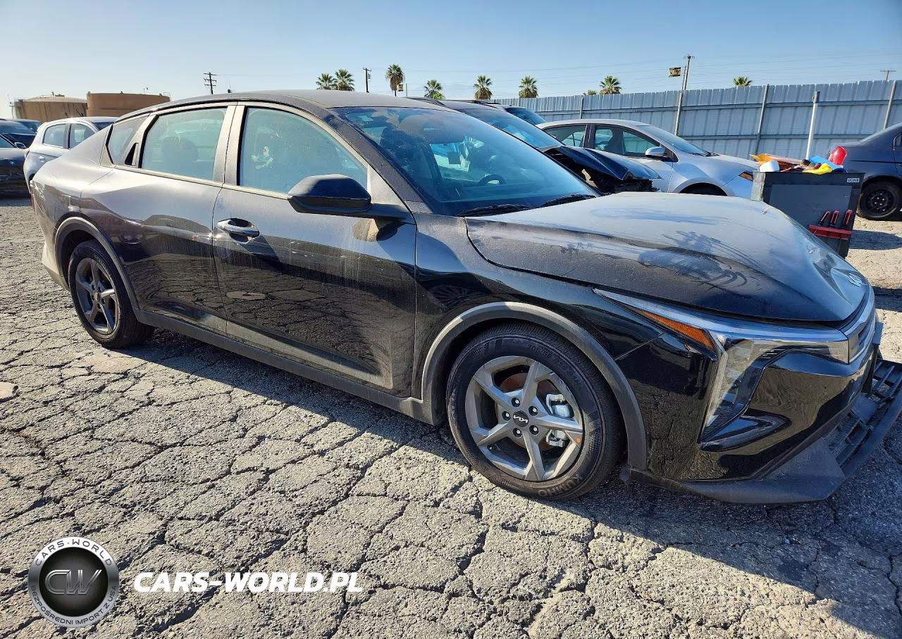 2026 Kia K4 Lxs VIN:3KPFT4DE2TE338459 - 4