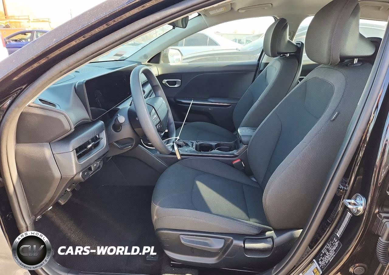 2026 Kia K4 Lxs VIN:3KPFT4DE2TE338459 - 7