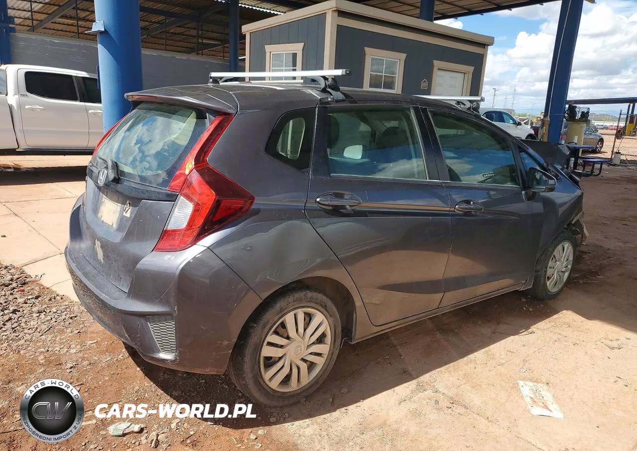 2017 Honda Fit Lx VIN:3HGGK5G58HM711897 - 3