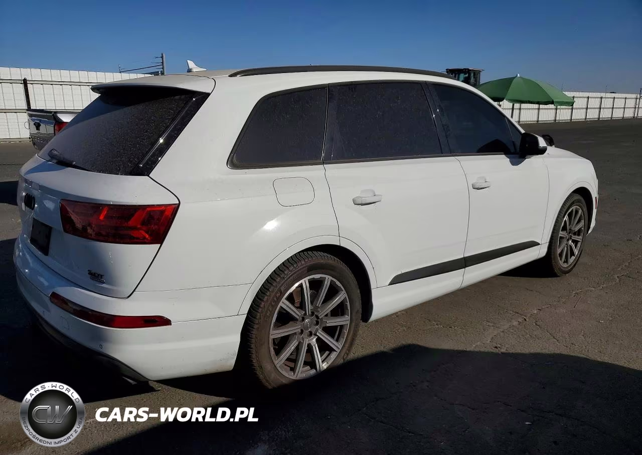 2018 Audi Q7 Prestige VIN:WA1VAAF79JD026131 - 3