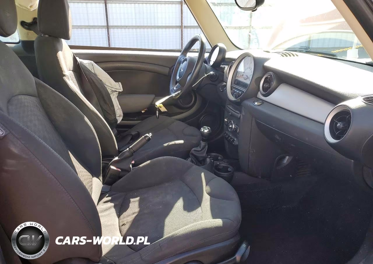 2011 Mini Cooper VIN:WMWSU3C51BT181808 - 7