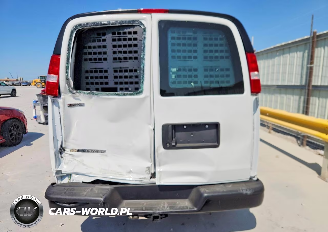 2025 Chevrolet Express G2500 VIN:1GCWGAFPXS1272147 - 10