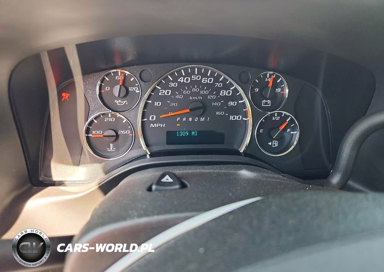 2025 Chevrolet Express G2500 VIN:1GCWGAFPXS1272147 - 9