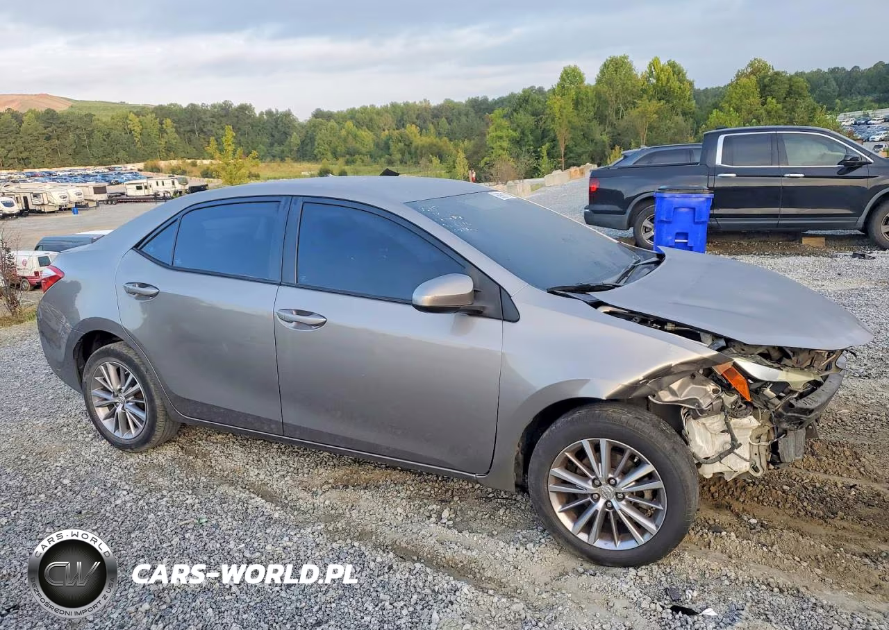 2015 Toyota Corolla Le Plus VIN:5YFBURHE6FP181363 - 4