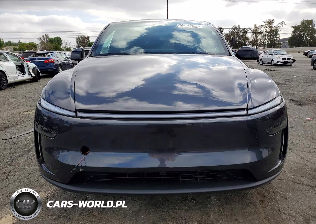 2026 Tesla Model Y VIN:7SAYGDED4TF680477 - 5