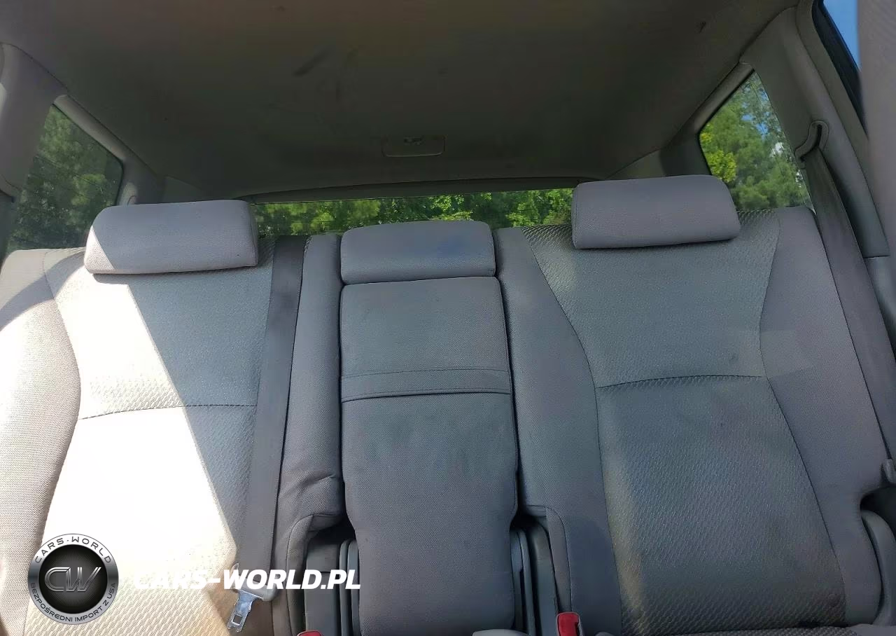 2005 Toyota Highlander Base VIN:JTEGP21A050090752 - 10