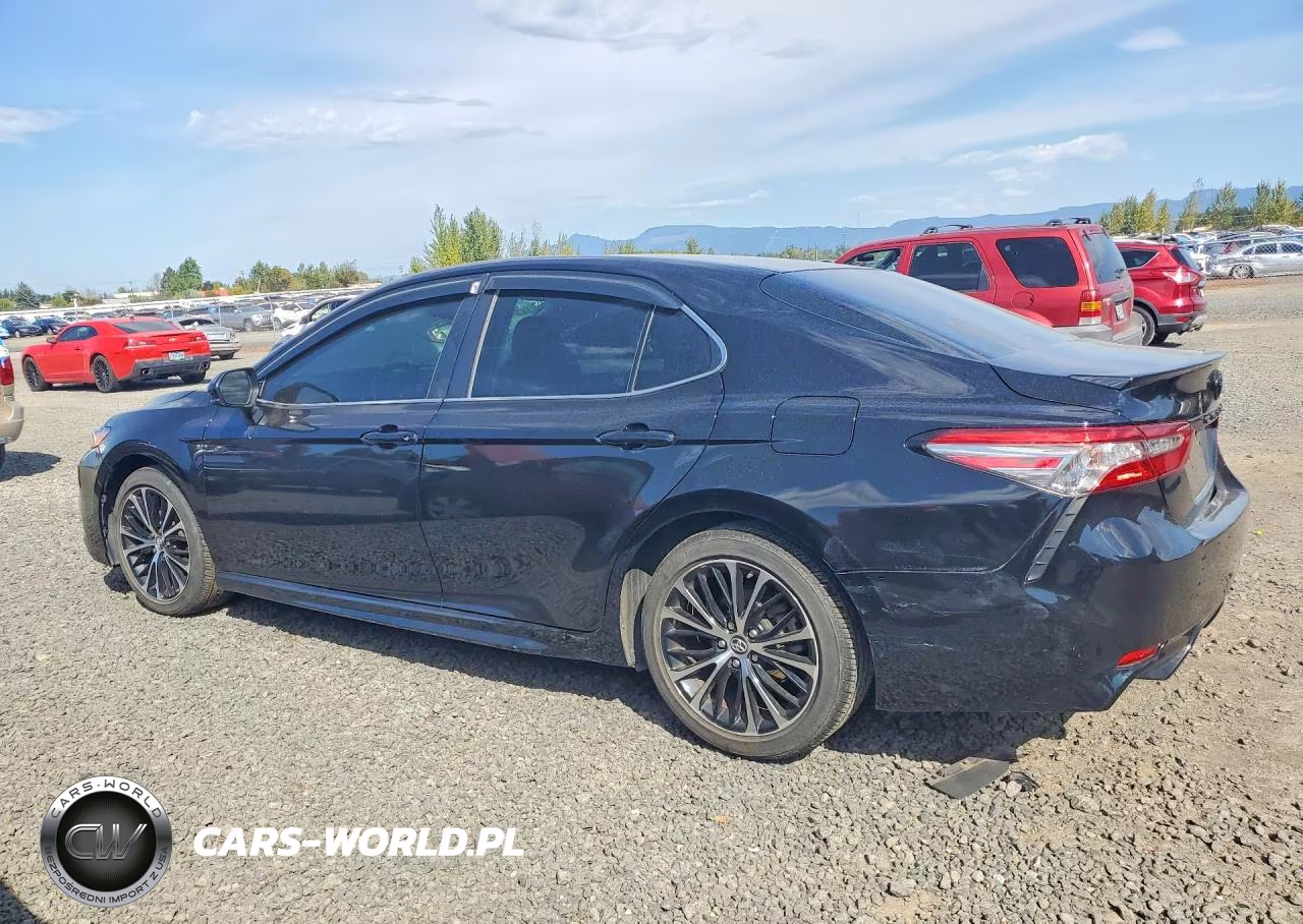 2018 Toyota Camry Se VIN:4T1B11HK3JU045201 - 2