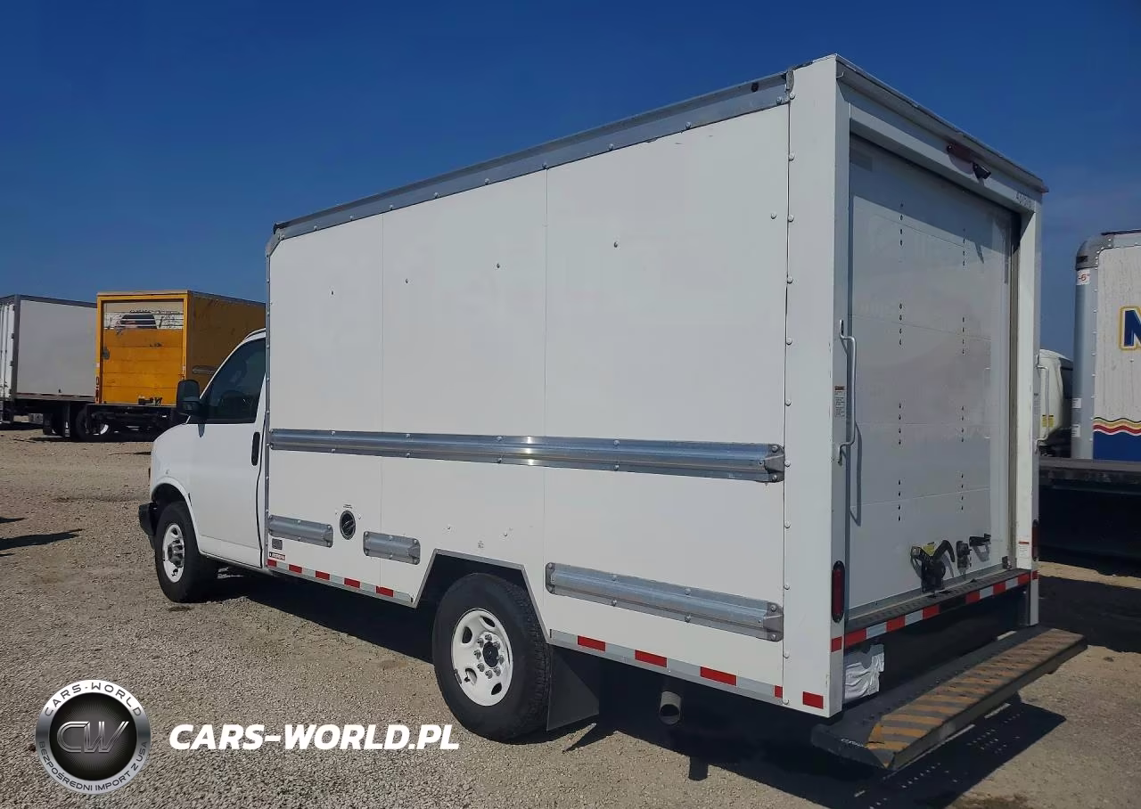 2024 GMC Savana Box Truck VIN:1GD07RFP7R1213602 - 2
