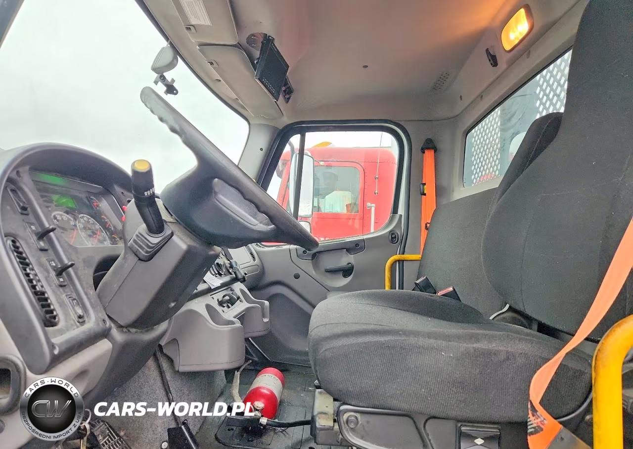 2019 Freightliner M2 106 Medium Duty VIN:1FVACXD27KHKT5682 - 7