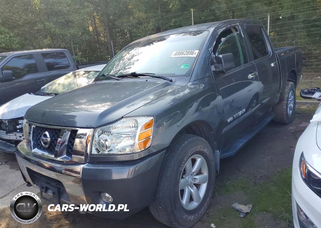 2012 Nissan Titan Sv