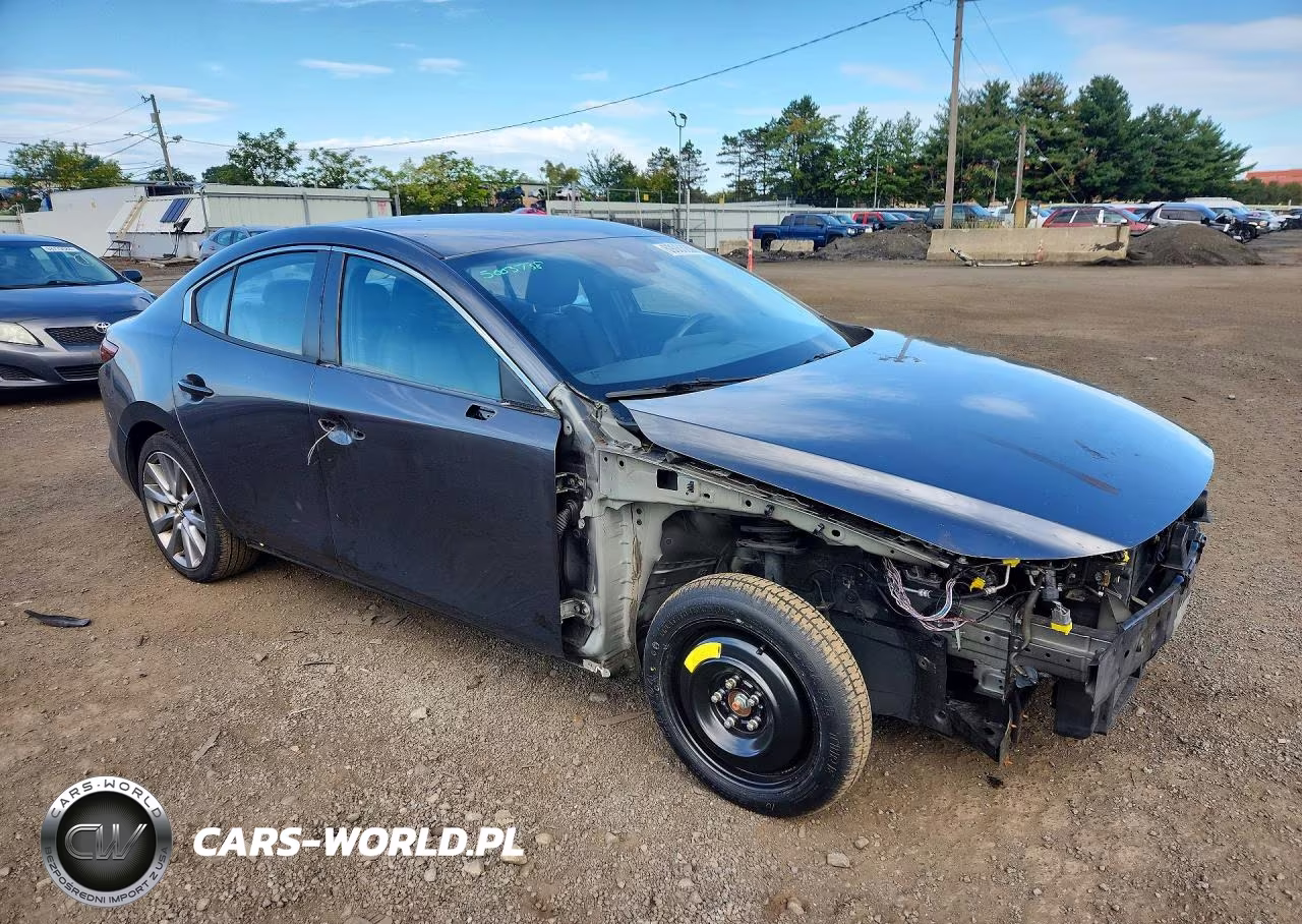 2019 Mazda 3 Preferred Plus VIN:JM1BPBCM3K1113954 - 4