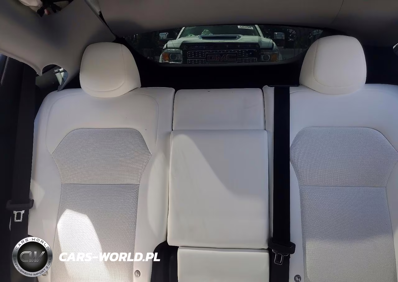 2026 Tesla Model Y VIN:7SAYGDEE1TA452457 - 10