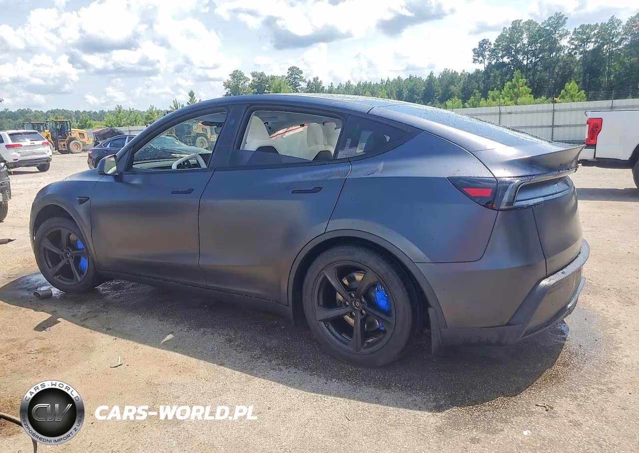 2026 Tesla Model Y VIN:7SAYGDEE1TA452457 - 2