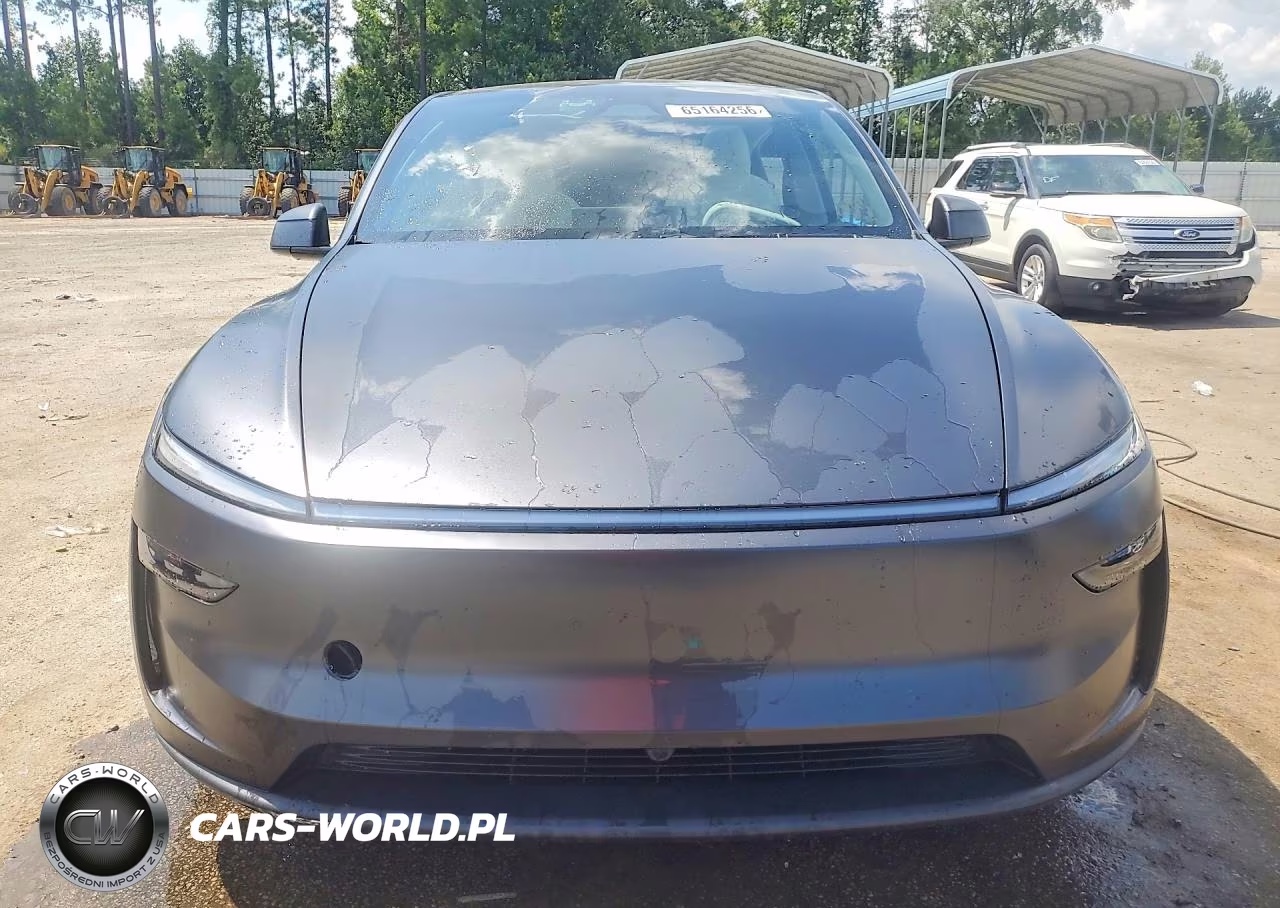 2026 Tesla Model Y VIN:7SAYGDEE1TA452457 - 5