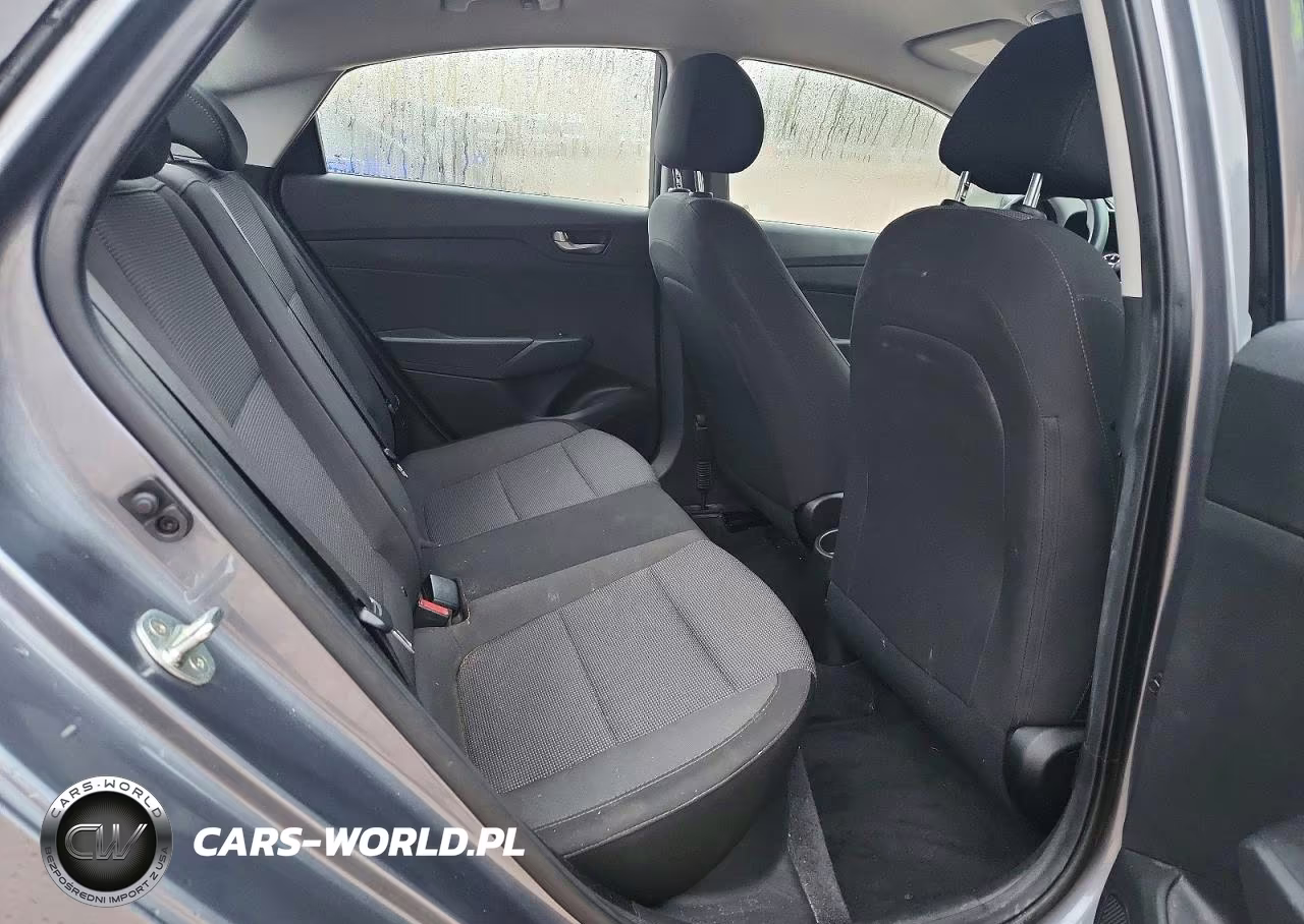 2019 Hyundai Accent Se VIN:3KPC24A31KE088705 - 10