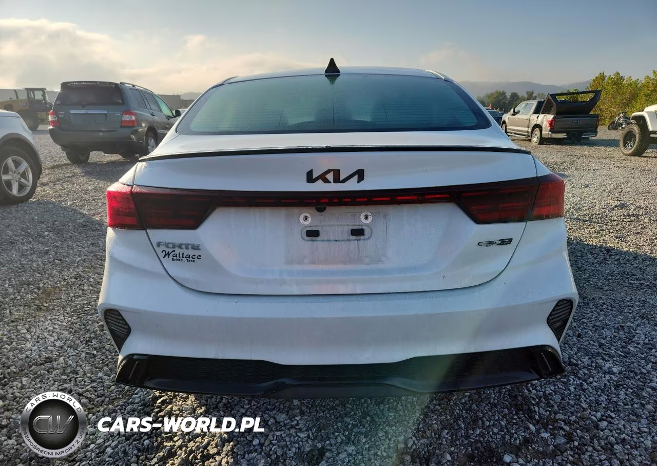 2024 Kia Forte Gt Line VIN:3KPF54AD8RE828631 - 6