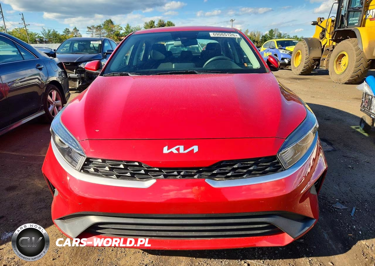 2022 Kia Forte Lxs VIN:3KPF24AD1NE493358 - 5
