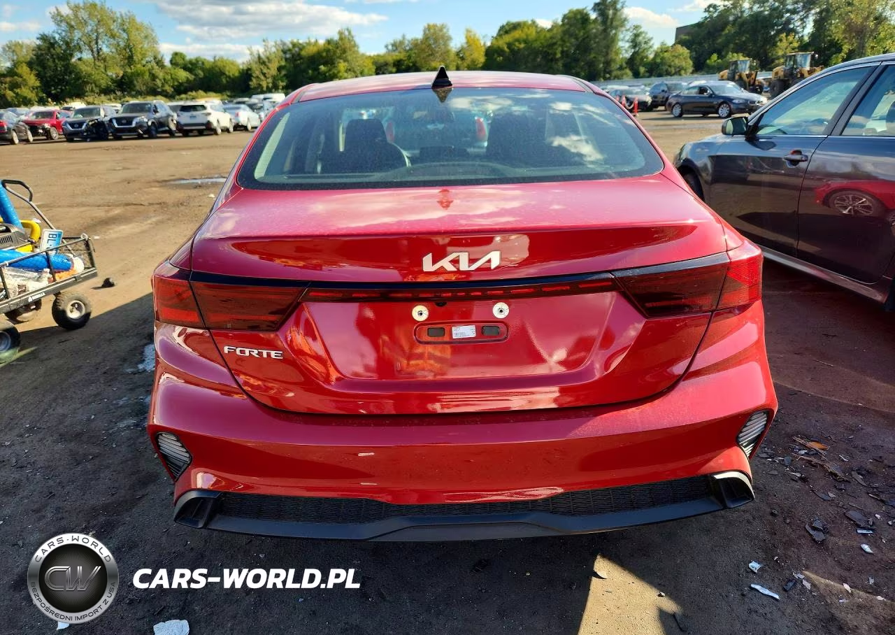 2022 Kia Forte Lxs VIN:3KPF24AD1NE493358 - 6