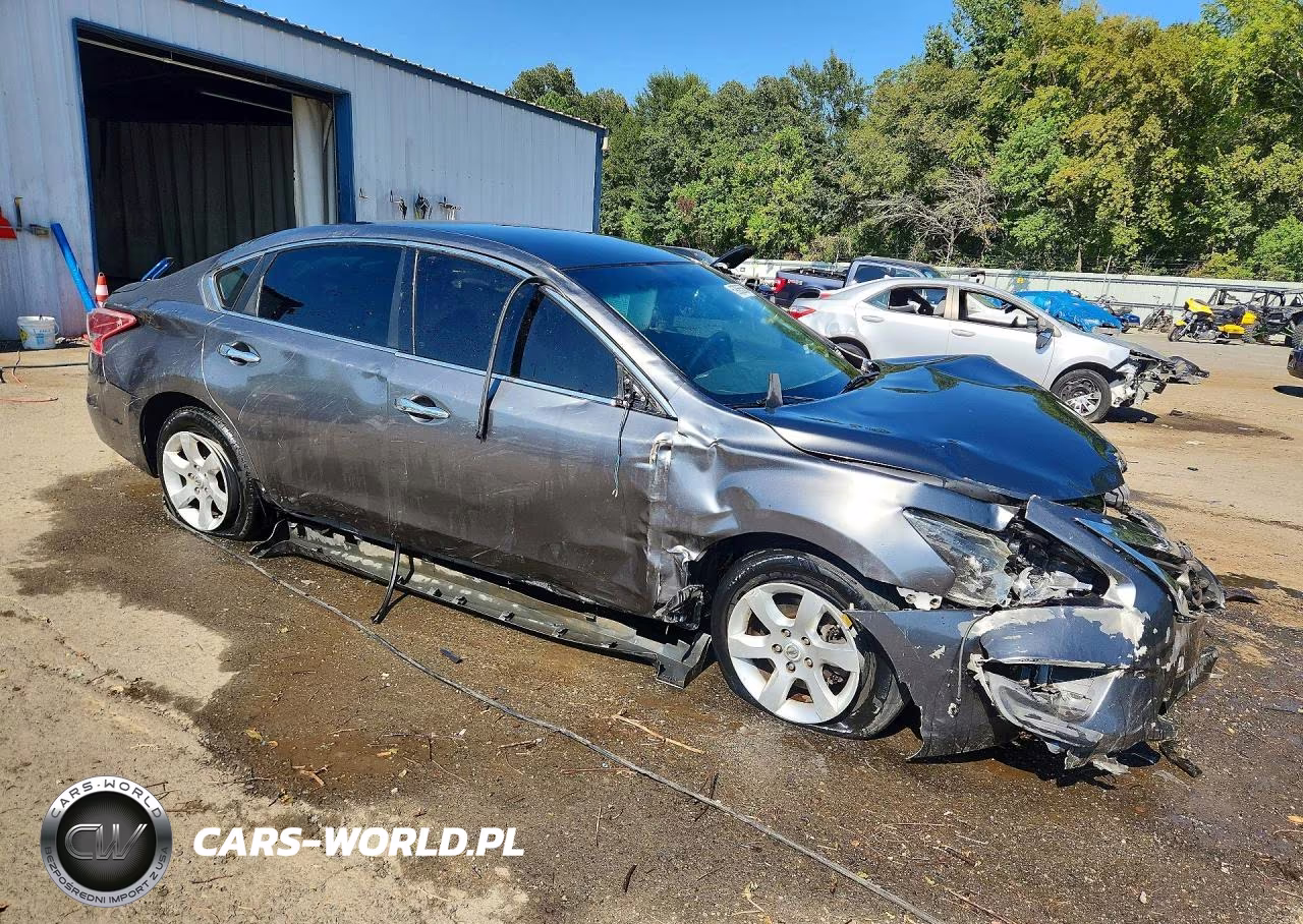 2015 Nissan Altima 2.5 S VIN:1N4AL3AP3FC287789 - 4