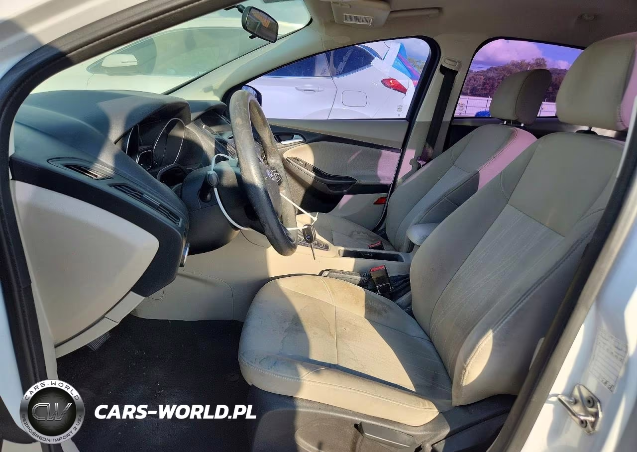 2017 Ford Focus Se VIN:1FADP3F28HL224964 - 7