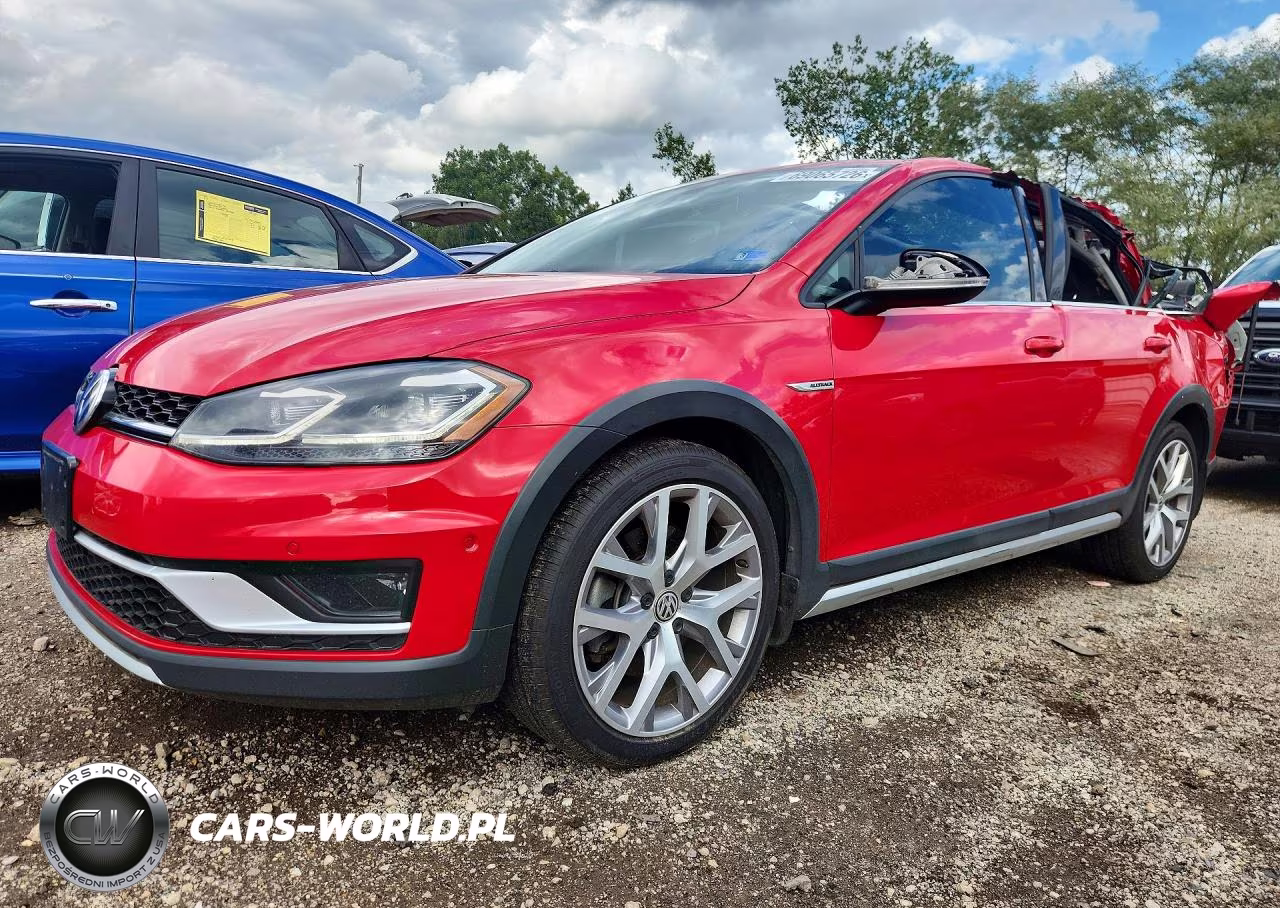 2018 Volkswagen Golf Alltrack S VIN:3VWH17AU2JM750649 - 1