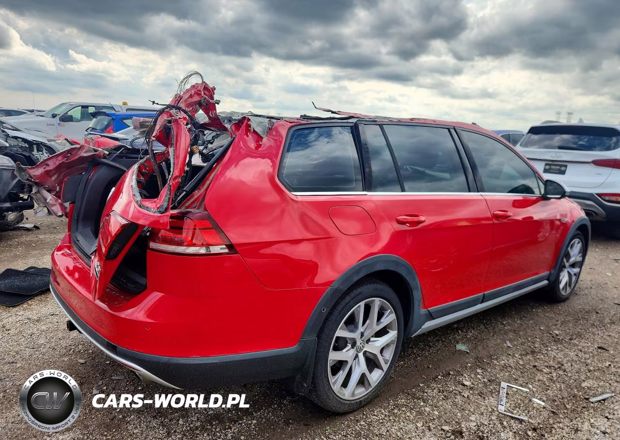 2018 Volkswagen Golf Alltrack S VIN:3VWH17AU2JM750649 - 3