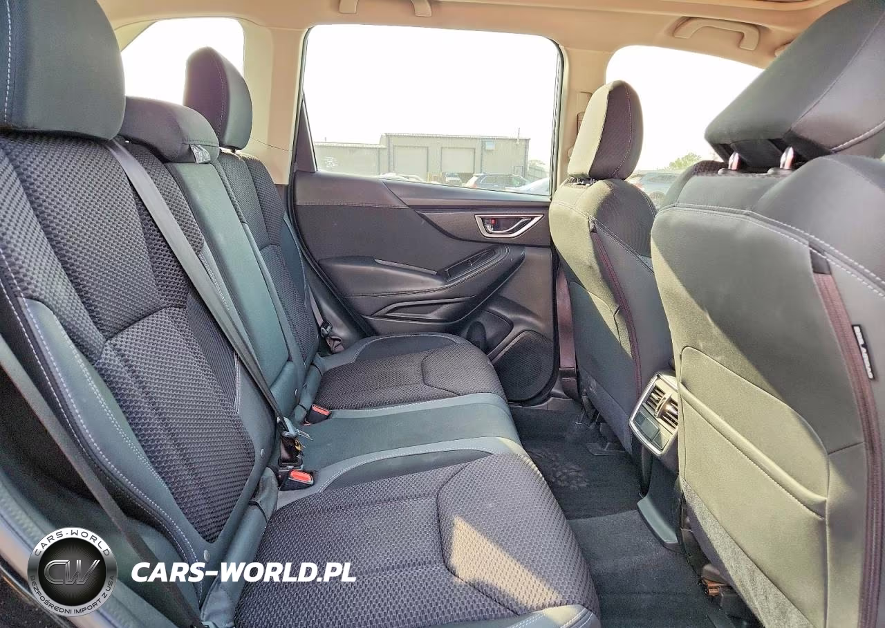 2020 Subaru Forester Premium VIN:JF2SKAGC6LH420443 - 11