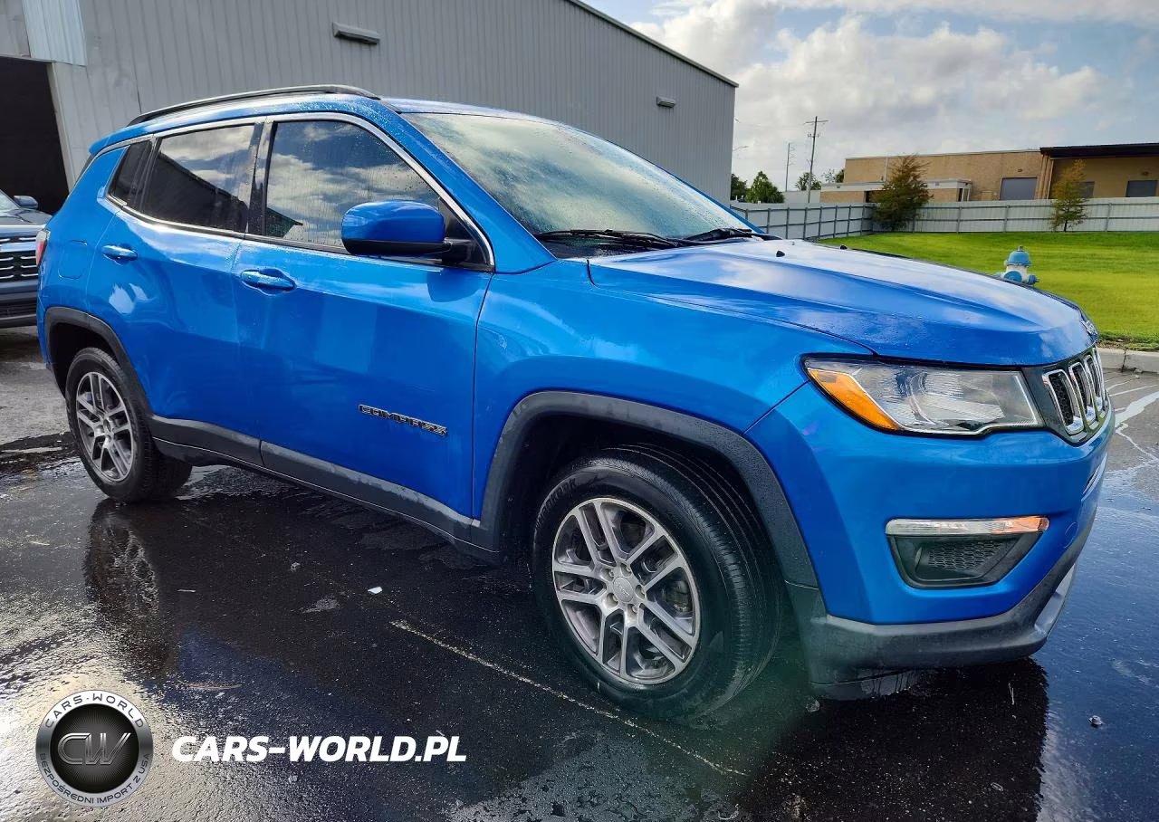 2020 Jeep Compass Latitude VIN:3C4NJCBB3LT154700 - 4