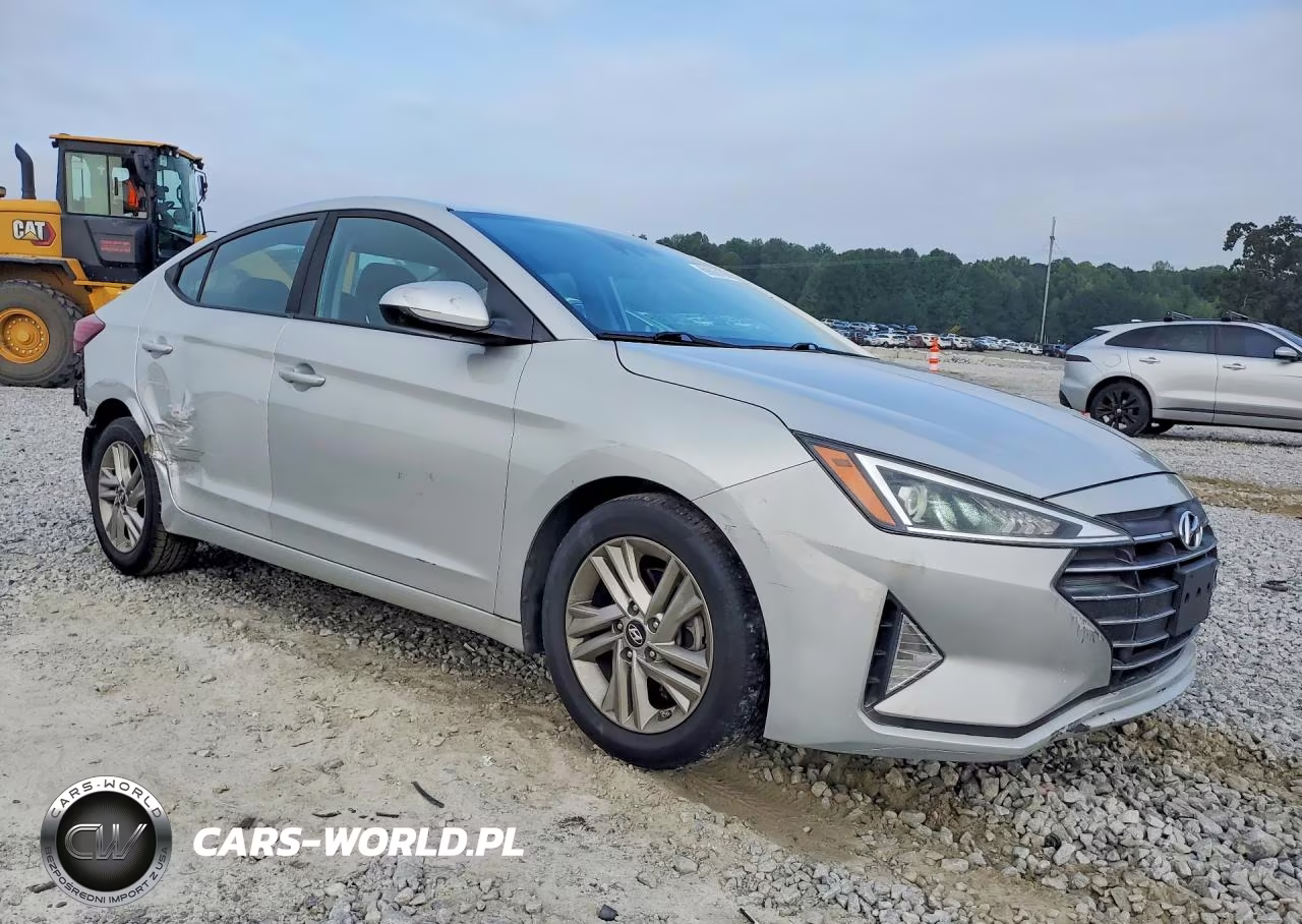 2019 Hyundai Elantra Sel VIN:5NPD84LF5KH436379 - 4