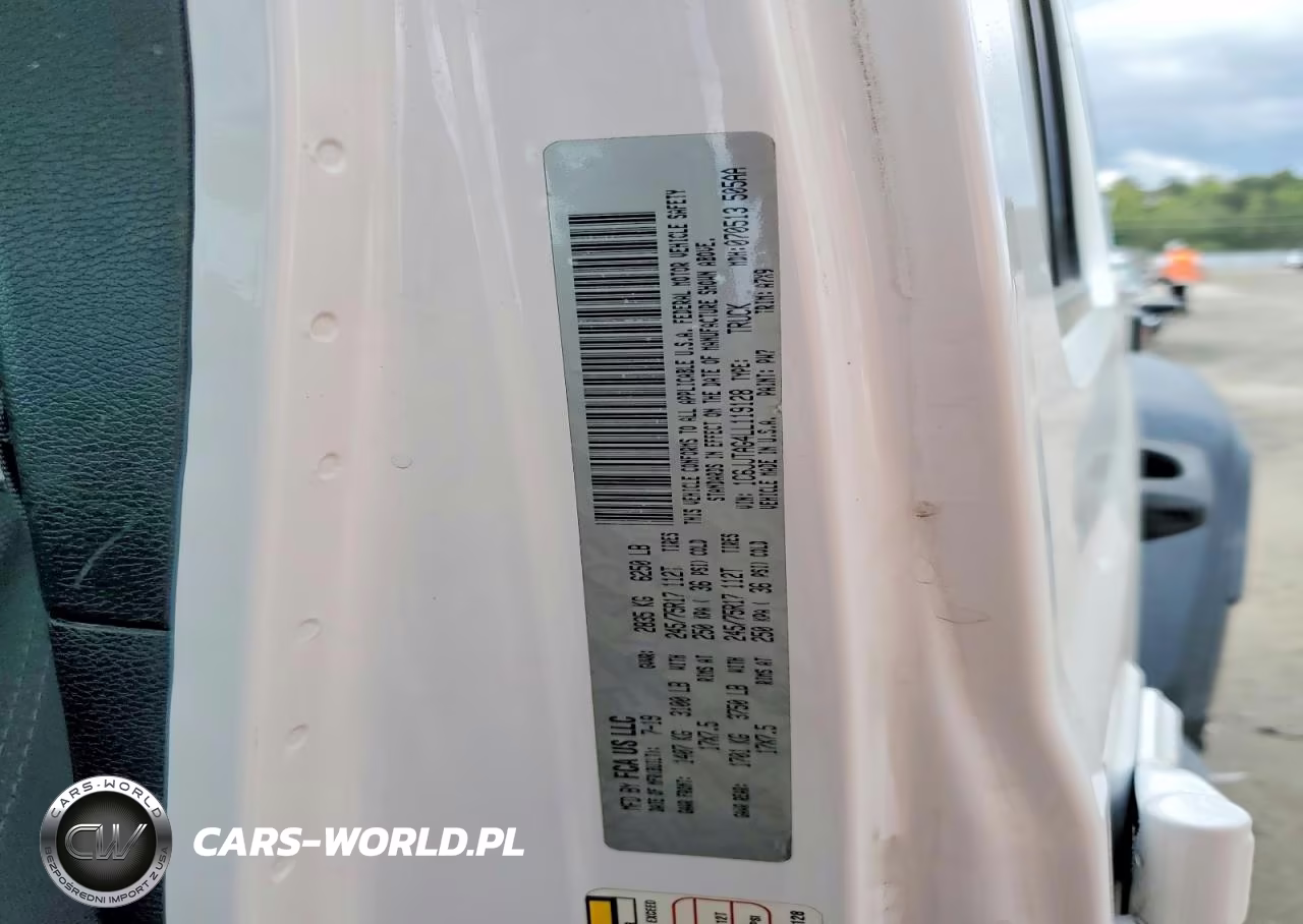 2020 Jeep Gladiator Sport VIN:1C6JJTAG4LL119128 - 13