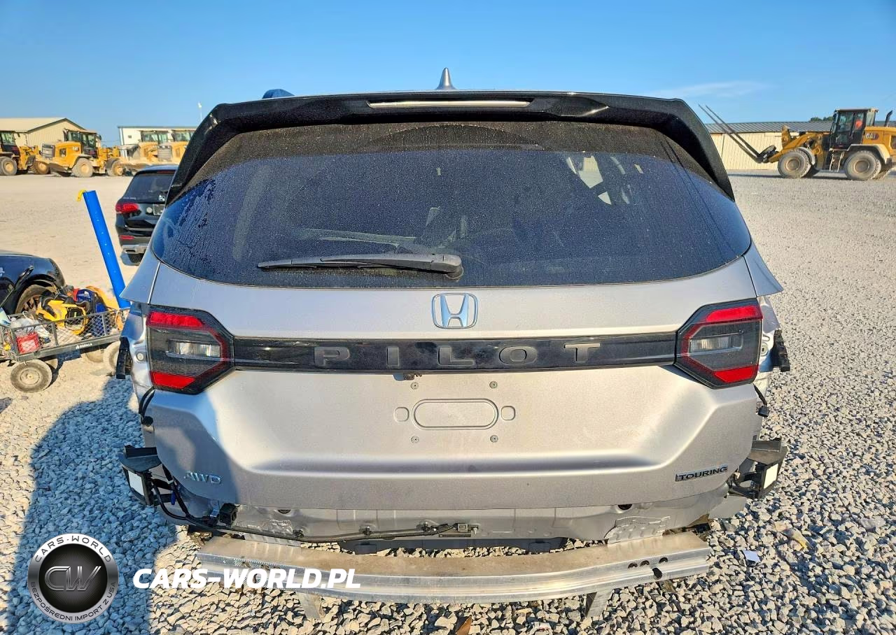 2025 Honda Pilot Touring VIN:5FNYG1H75SB076968 - 6