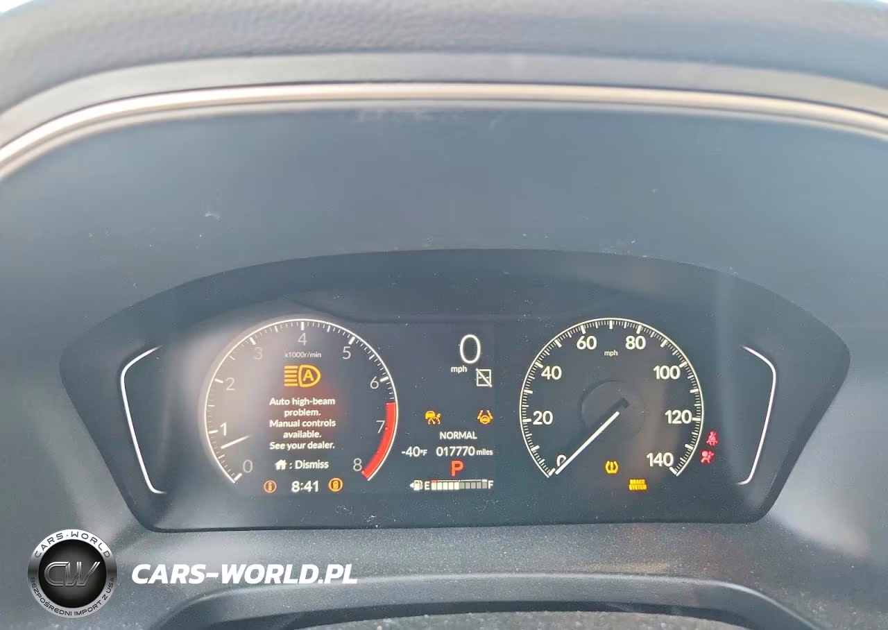 2025 Honda Pilot Touring VIN:5FNYG1H75SB076968 - 9