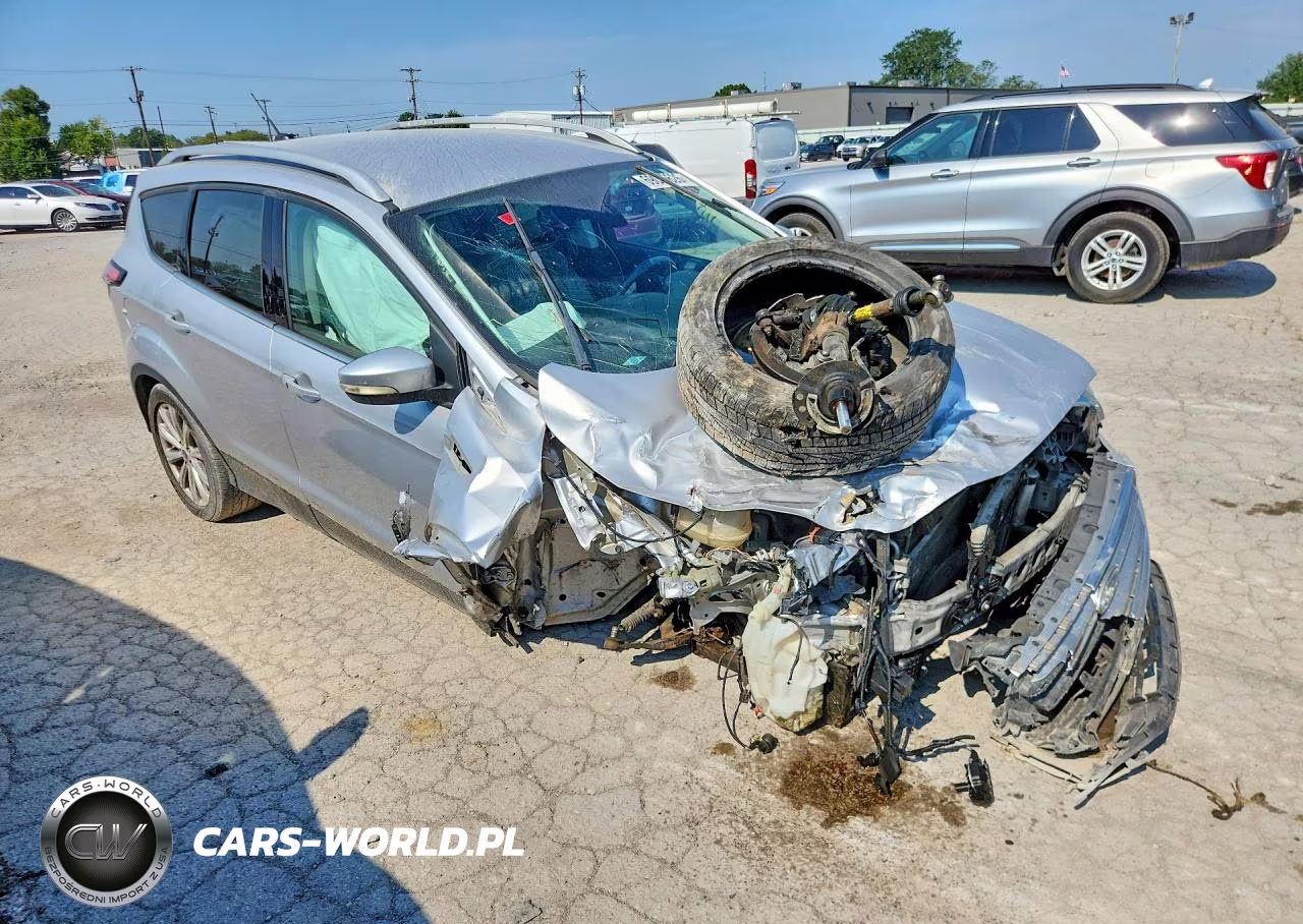 2017 Ford Escape Titanium VIN:1FMCU9J94HUC56290 - 4