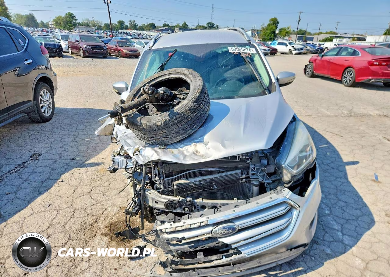 2017 Ford Escape Titanium VIN:1FMCU9J94HUC56290 - 5