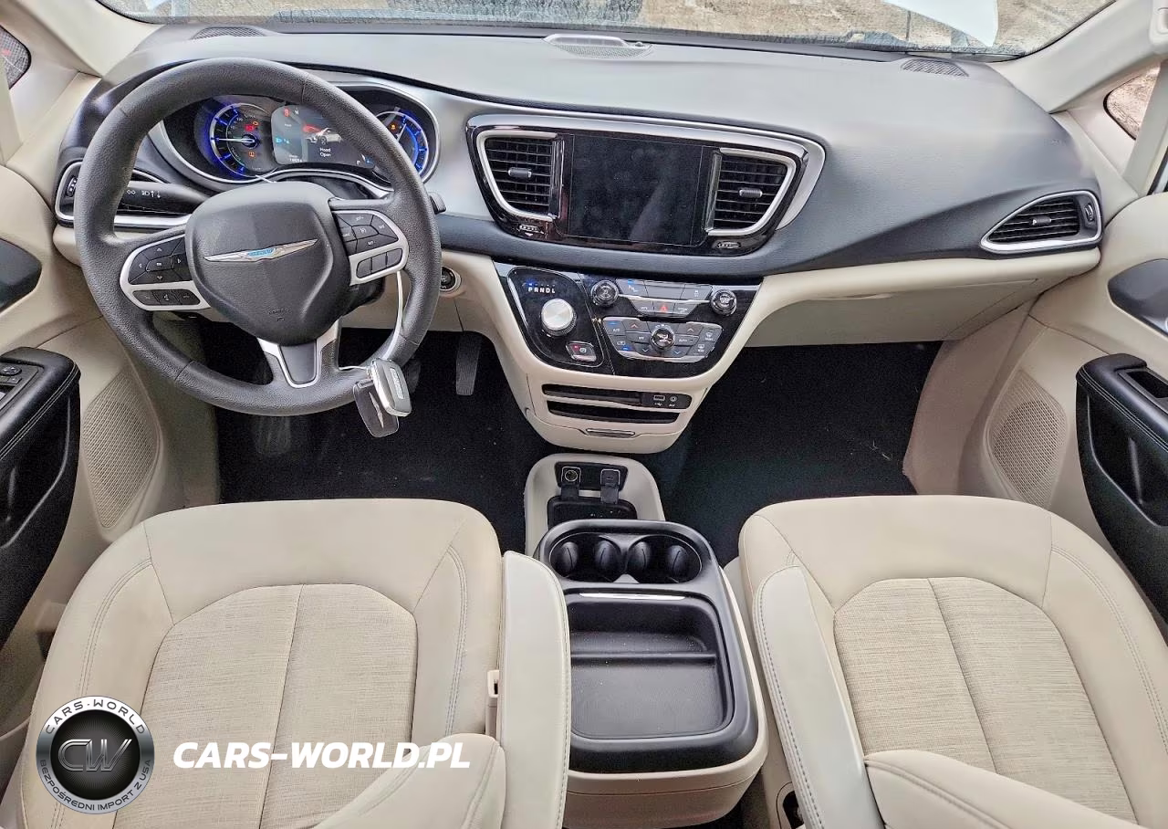 2018 Chrysler Pacifica Hybrid Touring Plus VIN:2C4RC1H72JR356317 - 8