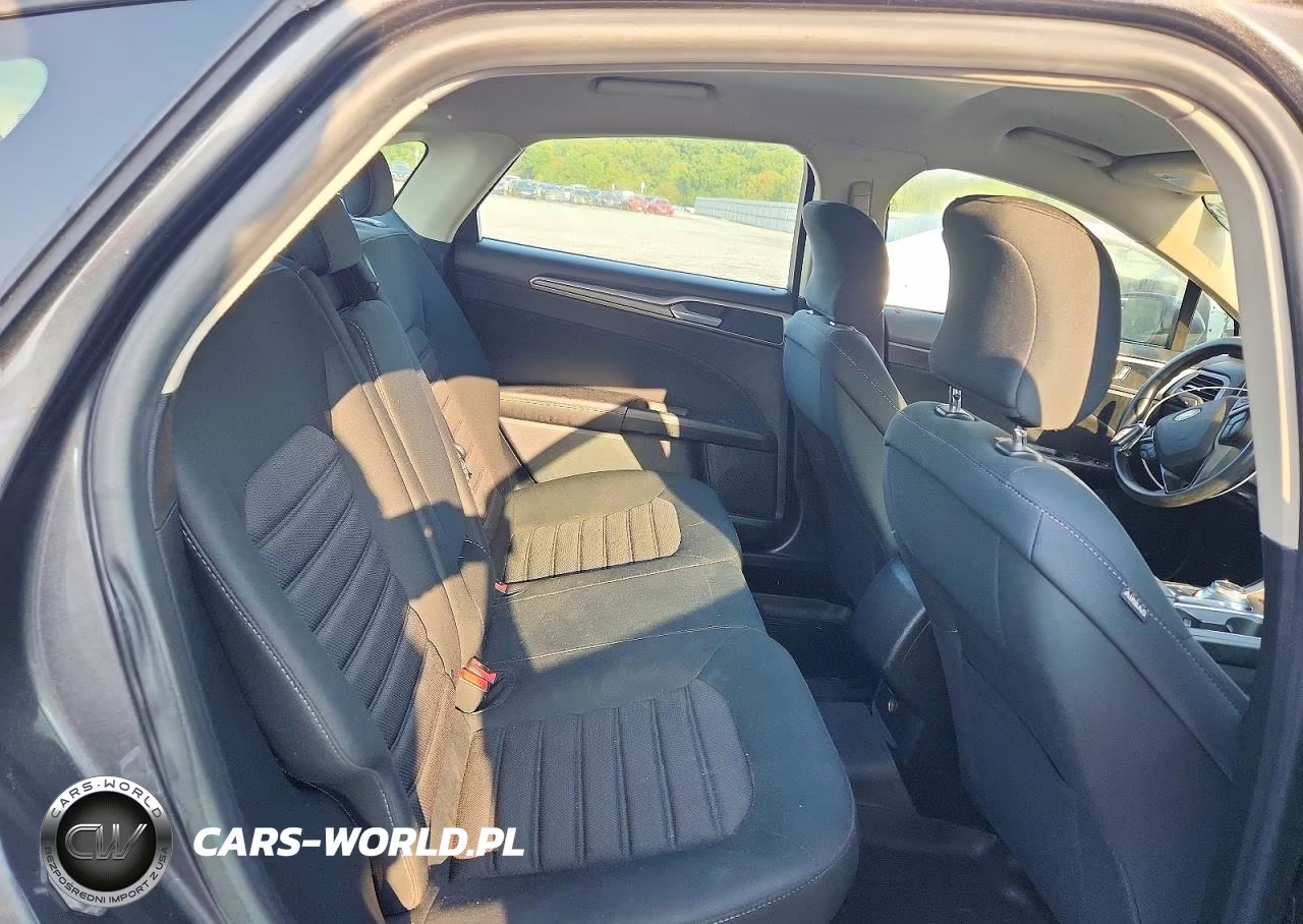 2018 Ford Fusion Se VIN:3FA6P0H76JR131254 - 10