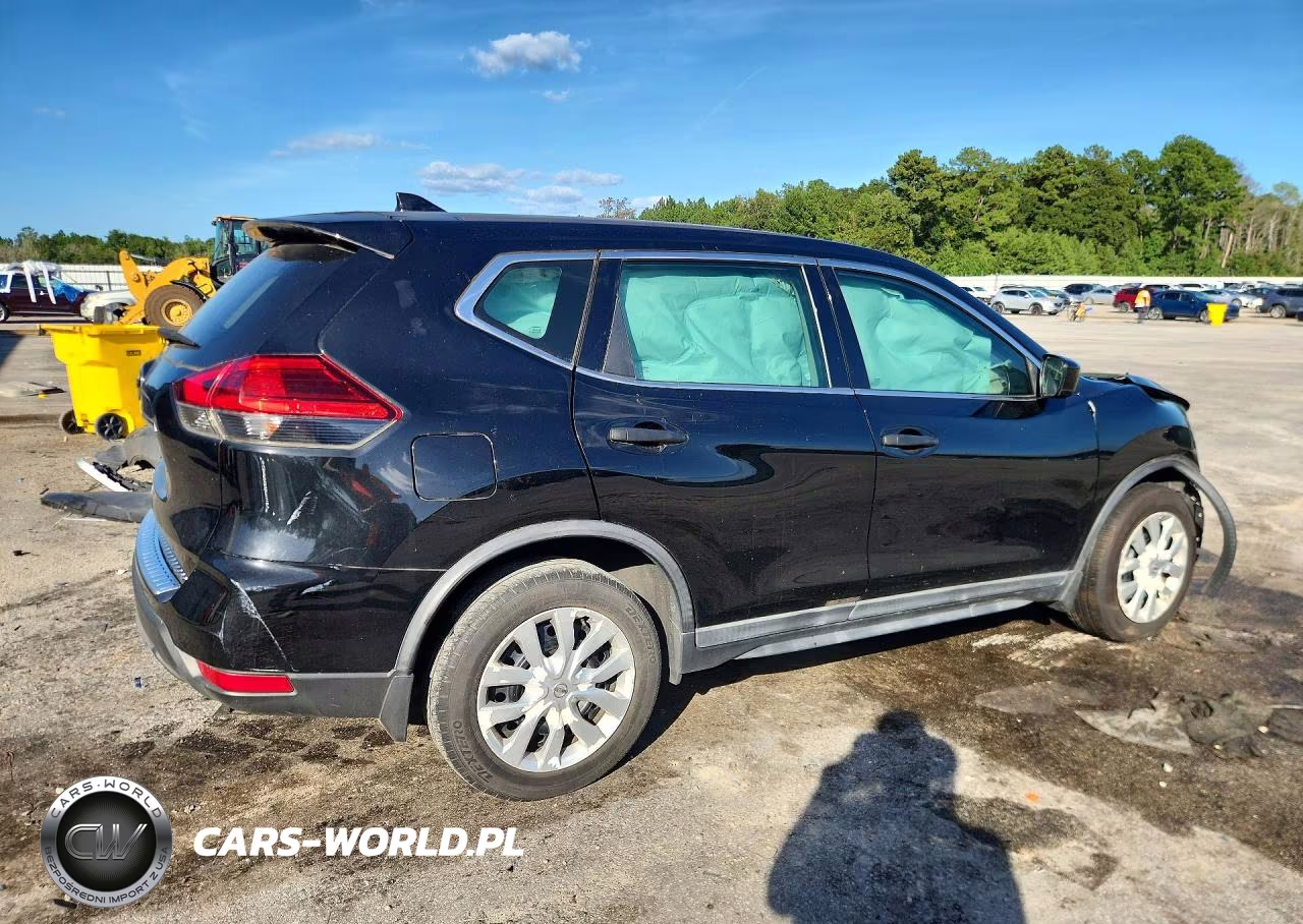 2017 Nissan Rogue VIN:KNMAT2MT6HP580692 - 3