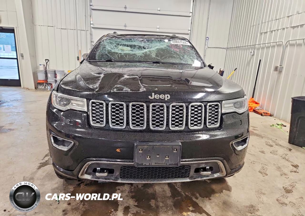 2017 Jeep Grand Cherokee Overland VIN:1C4RJFCG5HC641607 - 5