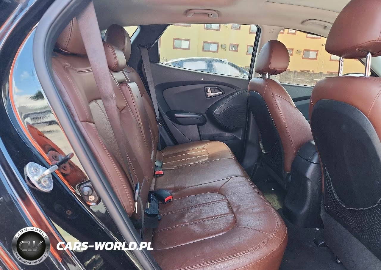 2012 Hyundai Tucson Limited VIN:KM8JUCAC1CU537438 - 10