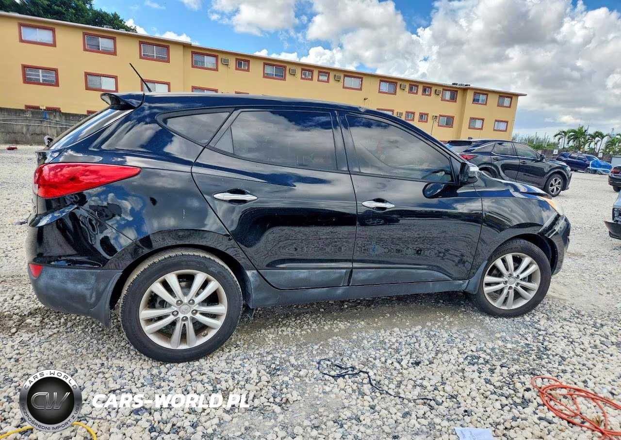 2012 Hyundai Tucson Limited VIN:KM8JUCAC1CU537438 - 3