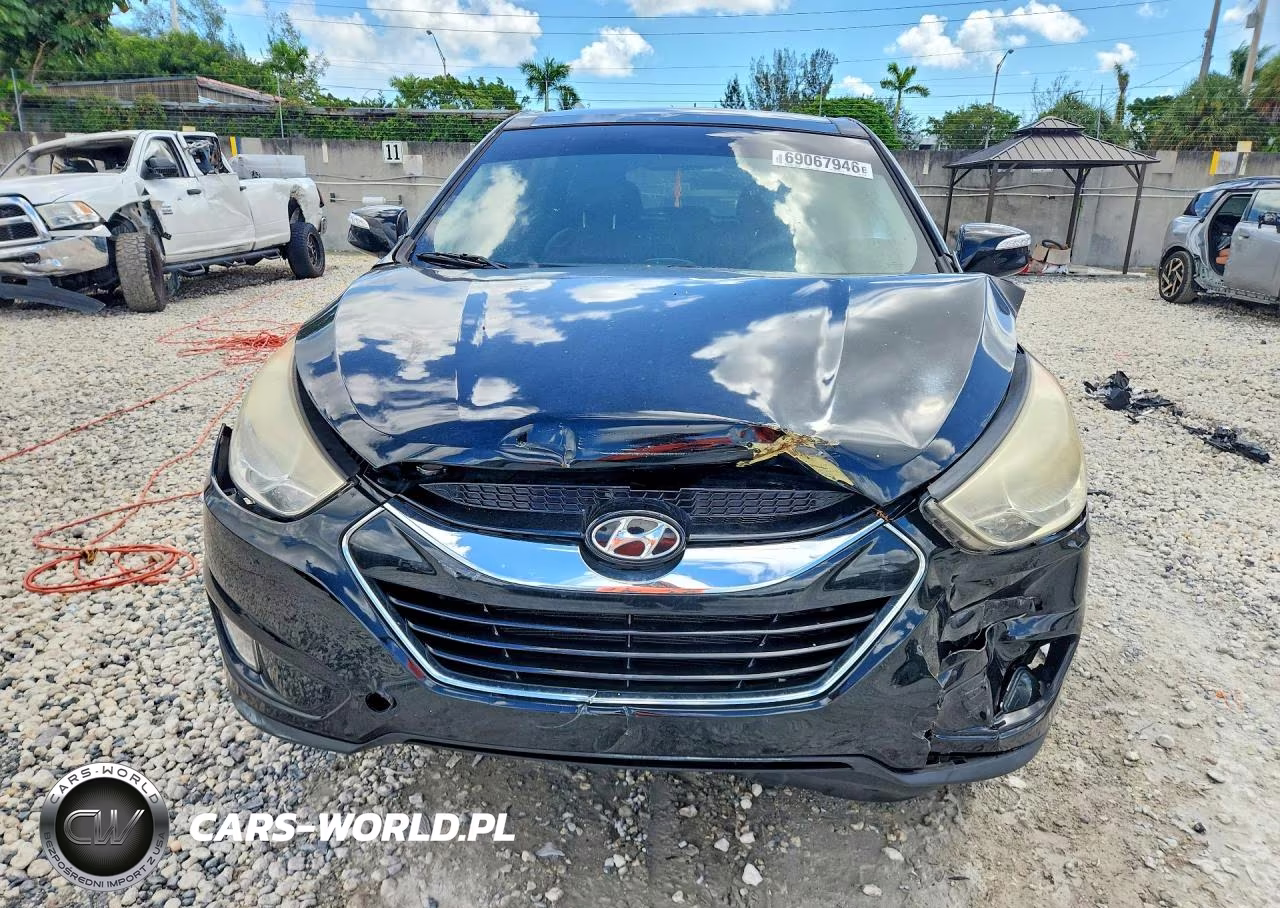 2012 Hyundai Tucson Limited VIN:KM8JUCAC1CU537438 - 5