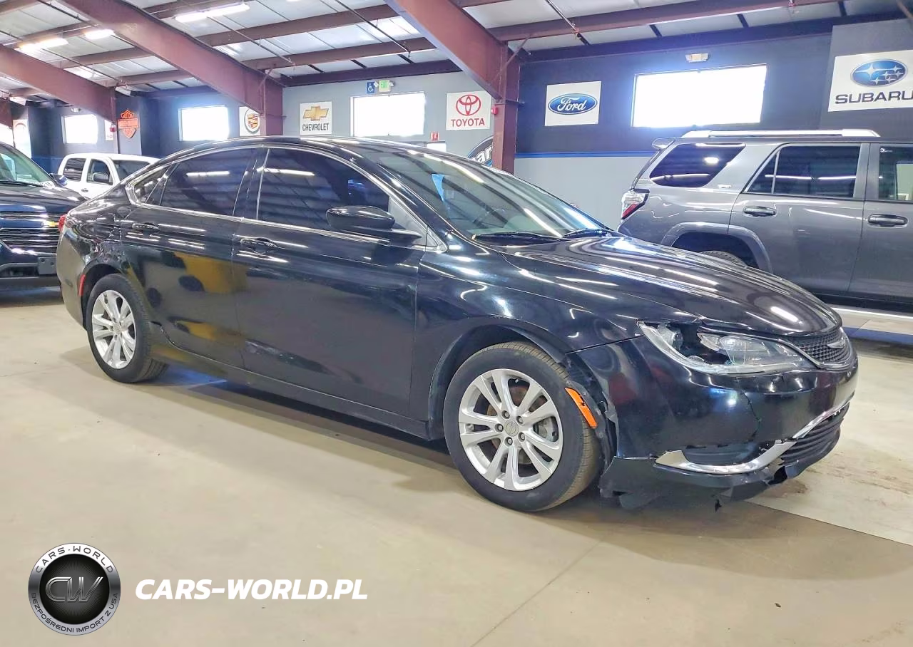 2016 Chrysler 200 Limited VIN:1C3CCCAB7GN192010 - 4