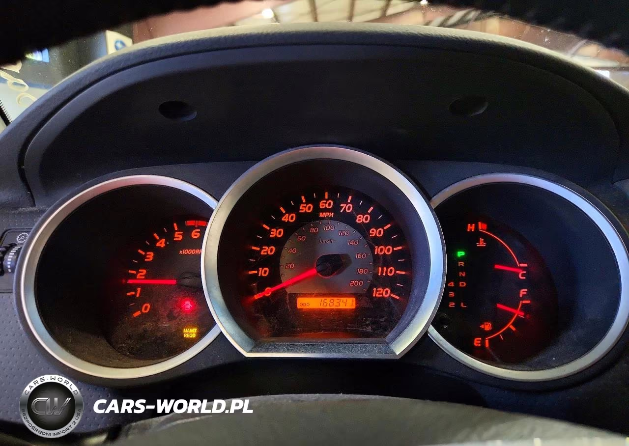 2005 Toyota Tacoma Double Cab VIN:5TELU42NX5Z106531 - 9