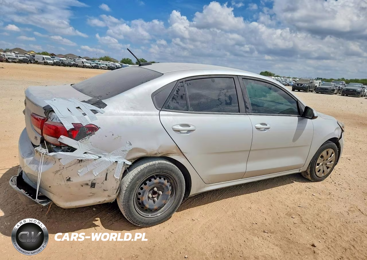 2018 Kia Rio S VIN:3KPA24AB7JE079200 - 3