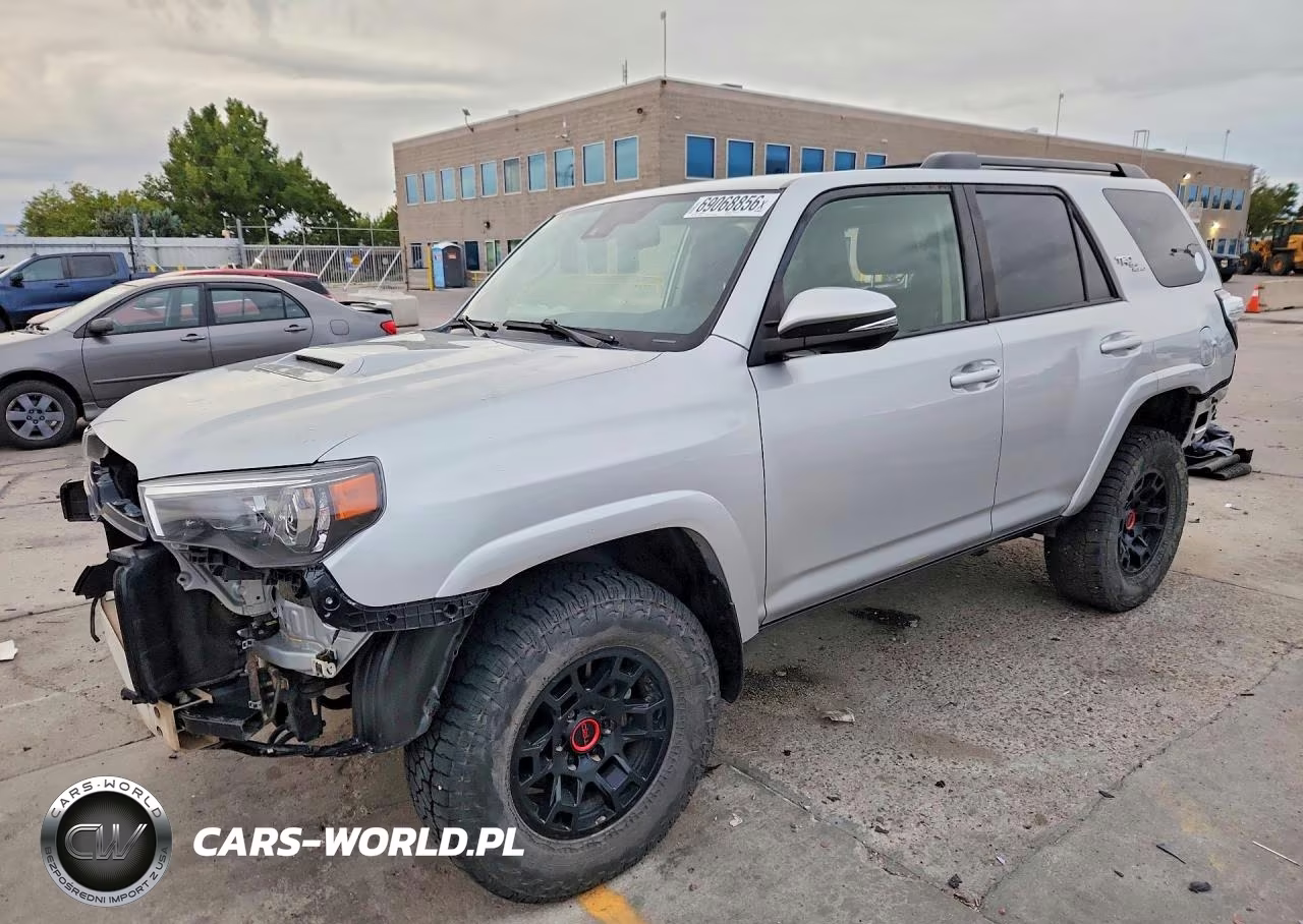 2022 Toyota 4Runner Trd Off-Road Premium VIN:JTERU5JR2N6017842 - 1