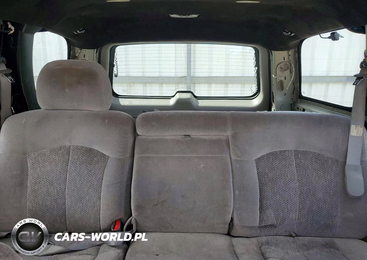 2001 Chevrolet Tahoe C1500 VIN:1GNEC13T01R160263 - 10