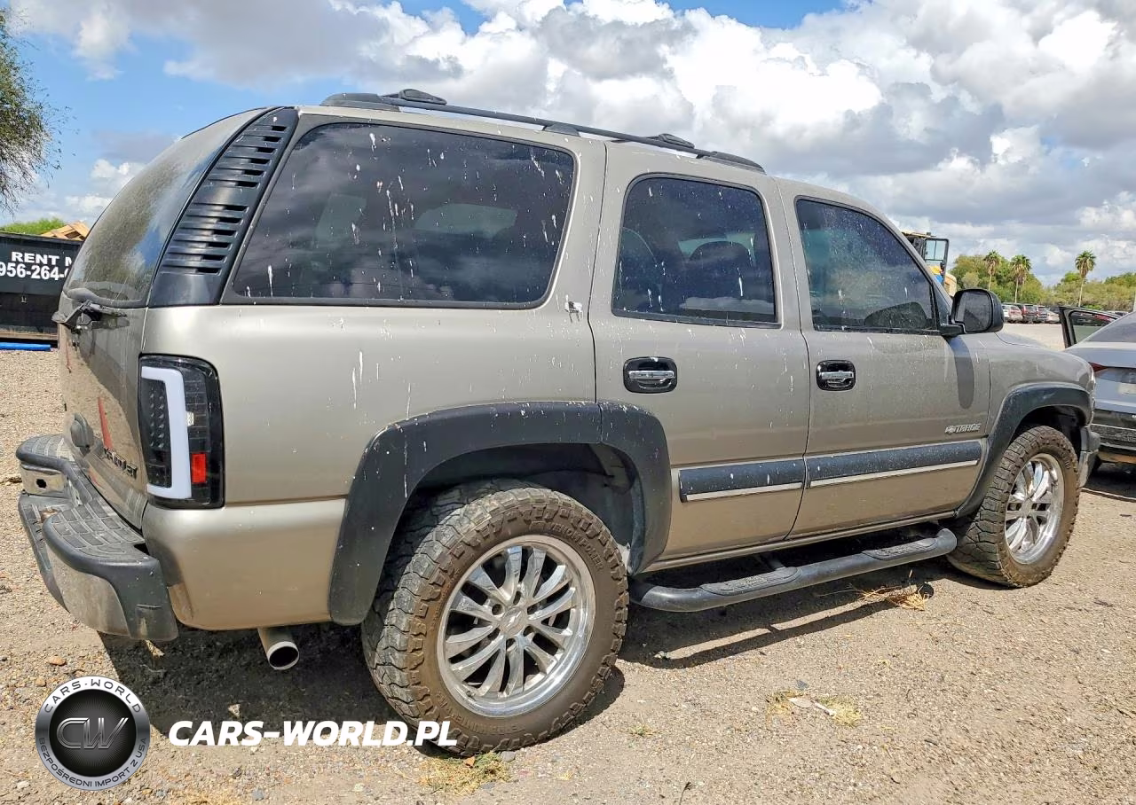 2001 Chevrolet Tahoe C1500 VIN:1GNEC13T01R160263 - 3