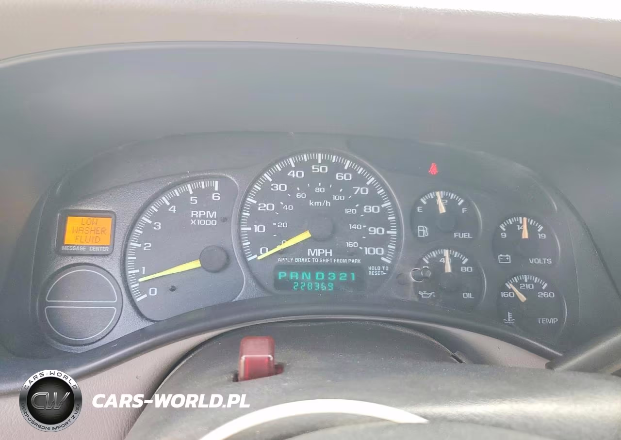 2001 Chevrolet Tahoe C1500 VIN:1GNEC13T01R160263 - 9