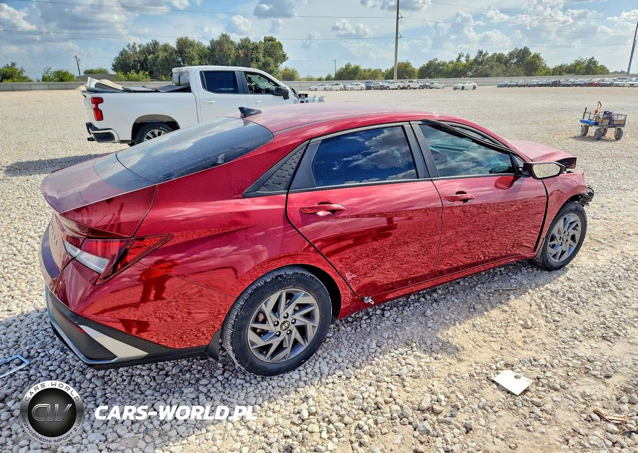 2024 Hyundai Elantra Sel VIN:KMHLM4DG7RU815264 - 3