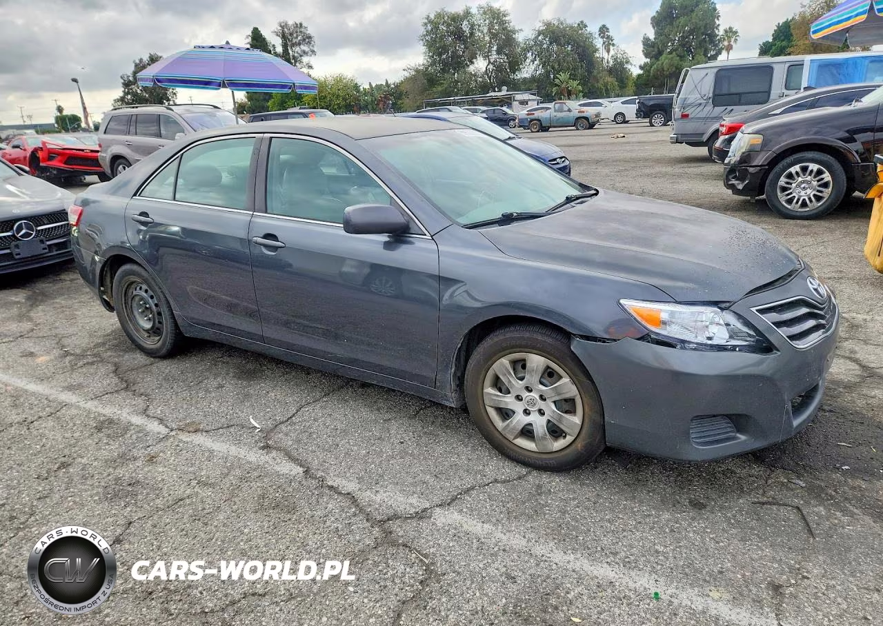 2010 Toyota Camry Le VIN:4T1BF3EK4AU080055 - 4